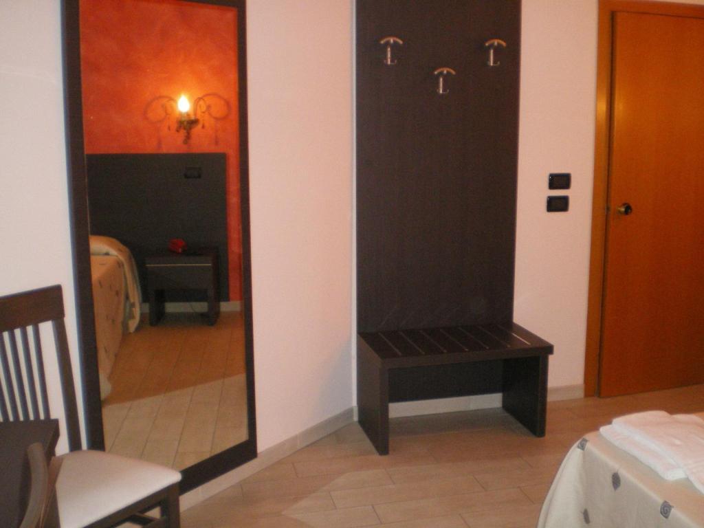 Hotel Oasis Marina di Ravenna Værelse billede