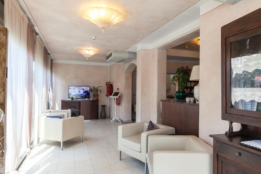 Hotel Oasis Marina di Ravenna Eksteriør billede