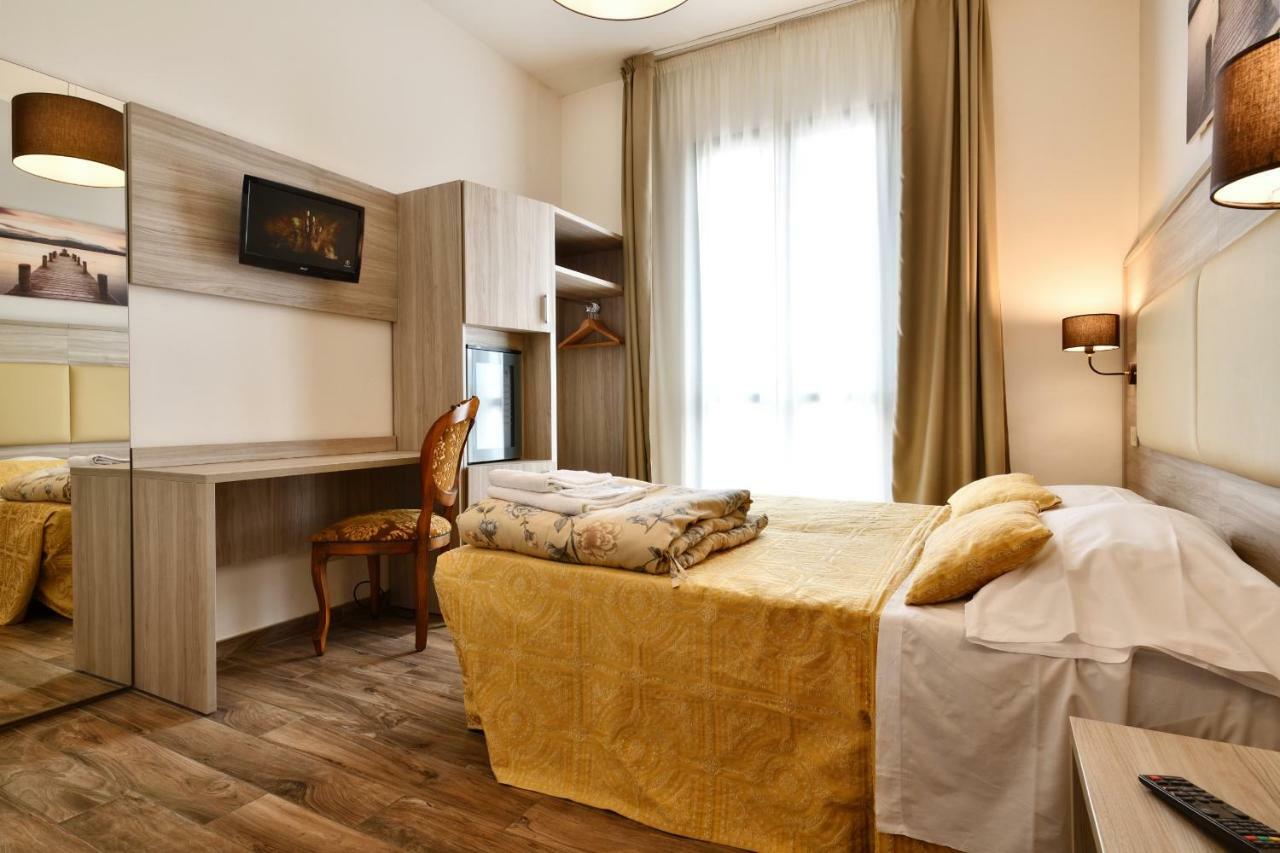 Hotel Oasis Marina di Ravenna Eksteriør billede